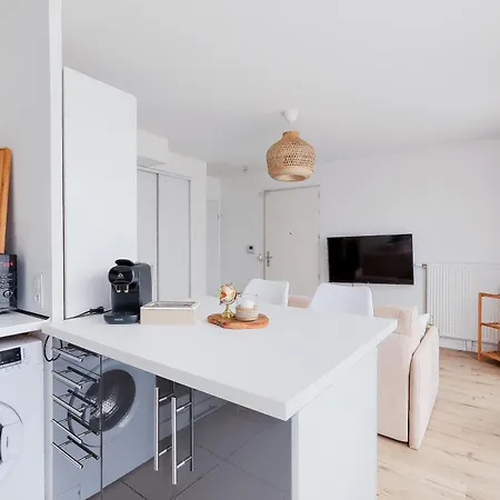 Apartment 2 Pieces Avec Terrasse Proche Transport Epinay-sur-Seine
