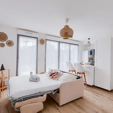 2 Pieces Avec Terrasse Proche Transport Apartment Epinay-sur-Seine